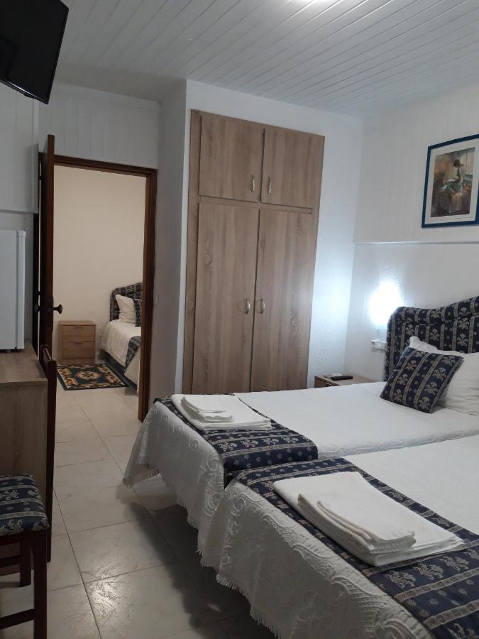 Residencial Antonio Mocisso Guesthouse Елваш Екстер'єр фото