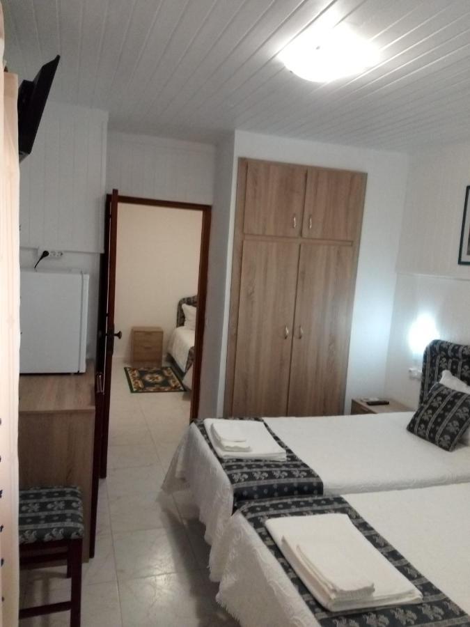 Residencial Antonio Mocisso Guesthouse Елваш Екстер'єр фото