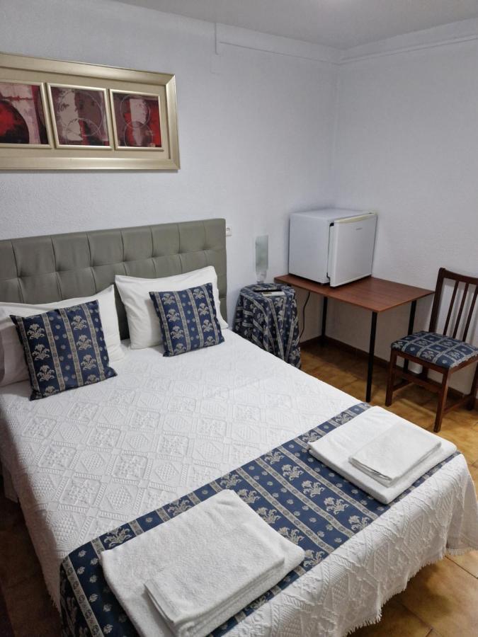 Residencial Antonio Mocisso Guesthouse Елваш Екстер'єр фото