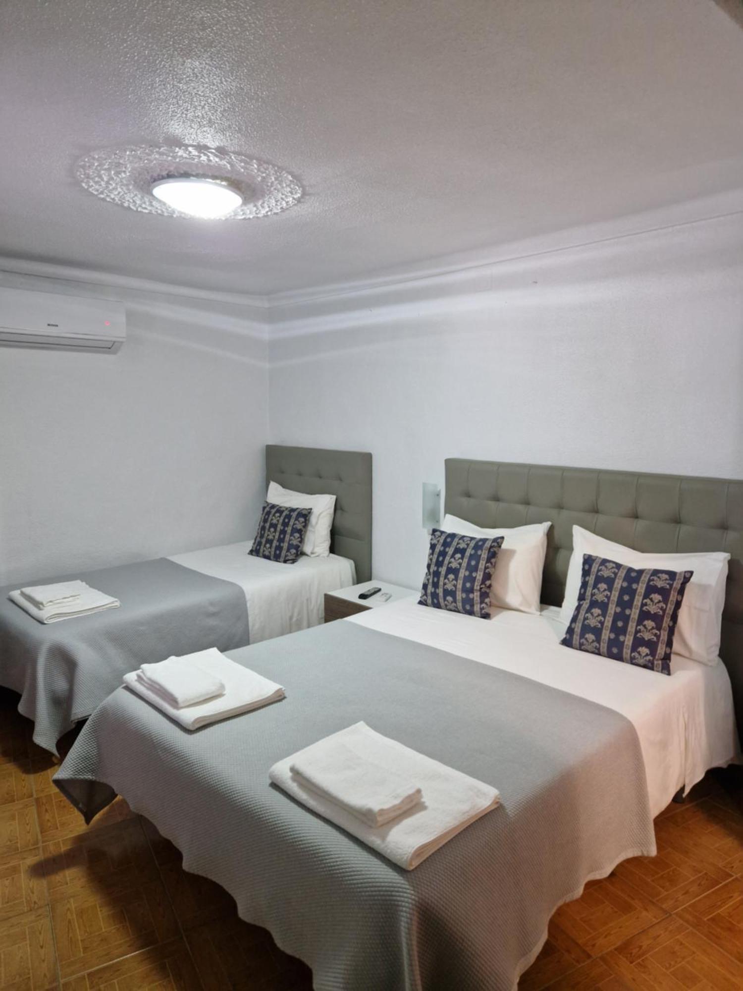 Residencial Antonio Mocisso Guesthouse Елваш Екстер'єр фото
